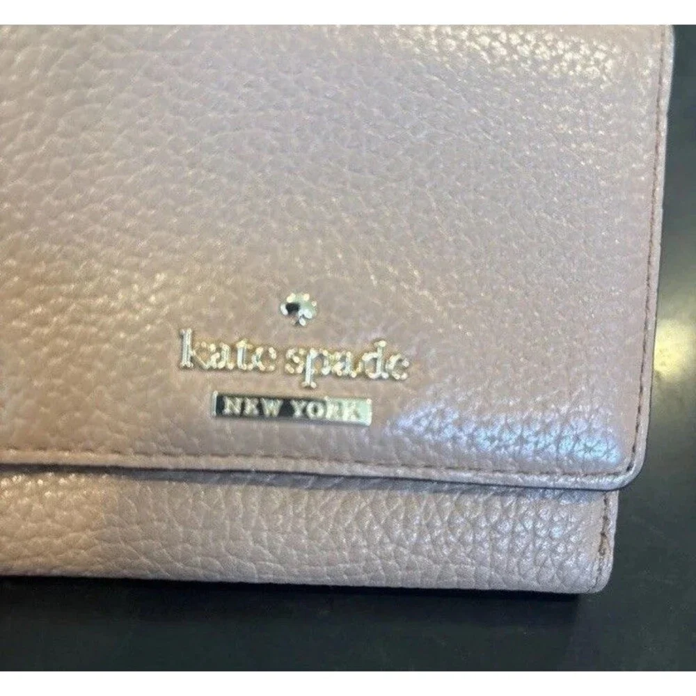 Kate Spade Jackson Street Jada Wallet Pebbled Leather Neutral Beige-Pink 4x4”